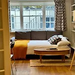 Central London Regent Park Apartment